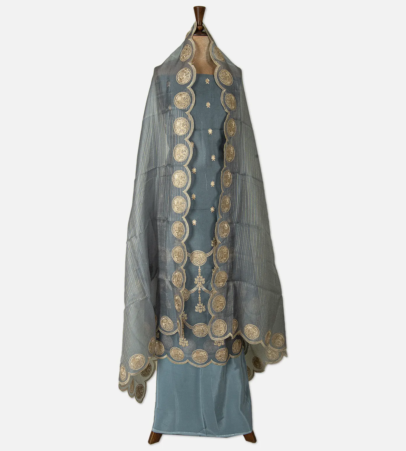 powder-blue-organza-salwar-d08118336-c