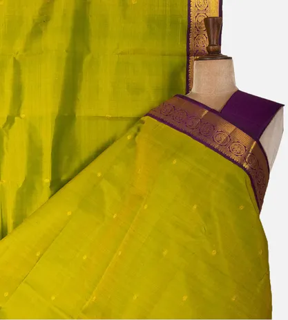 light-green-kanchipuram-silk-saree-d09121233-a