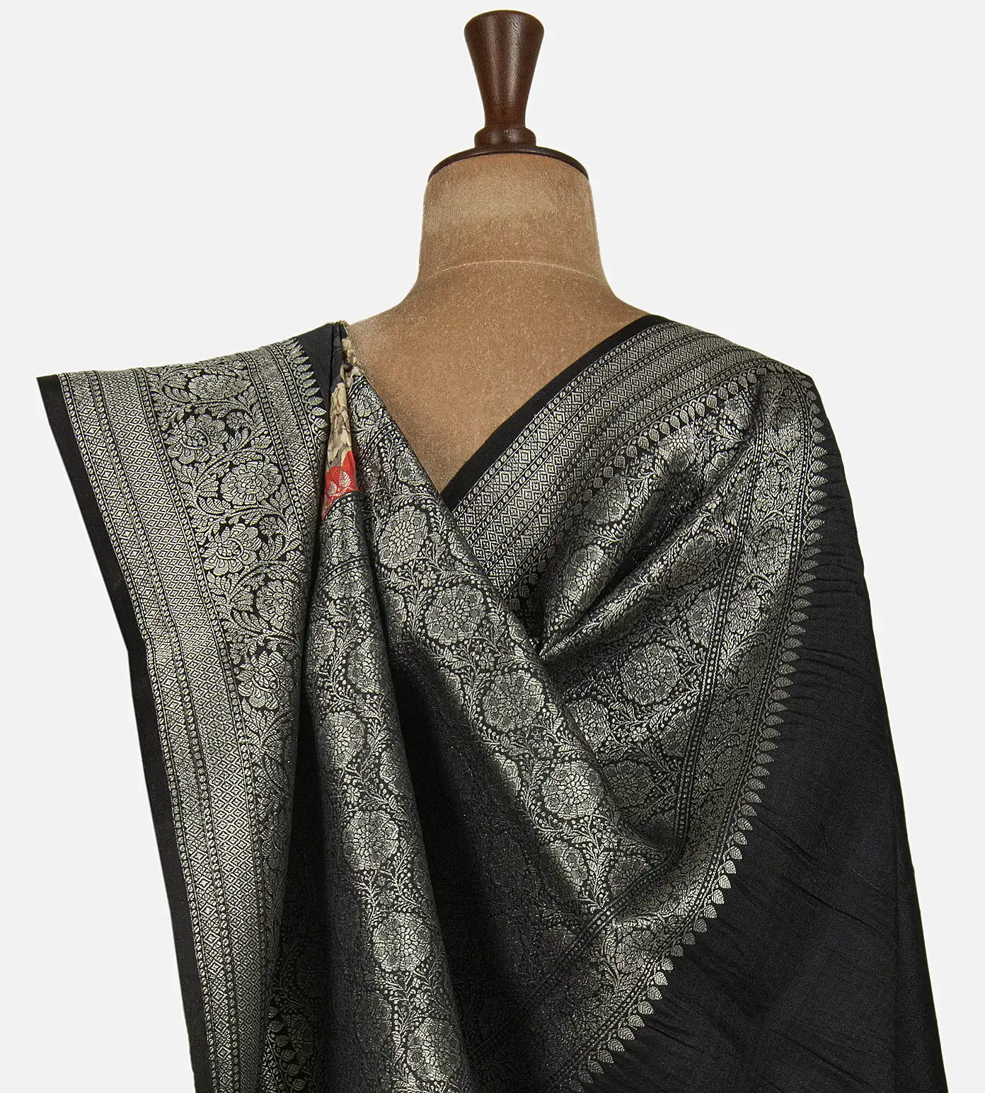 black-kattan-silk-saree-d08119353-c