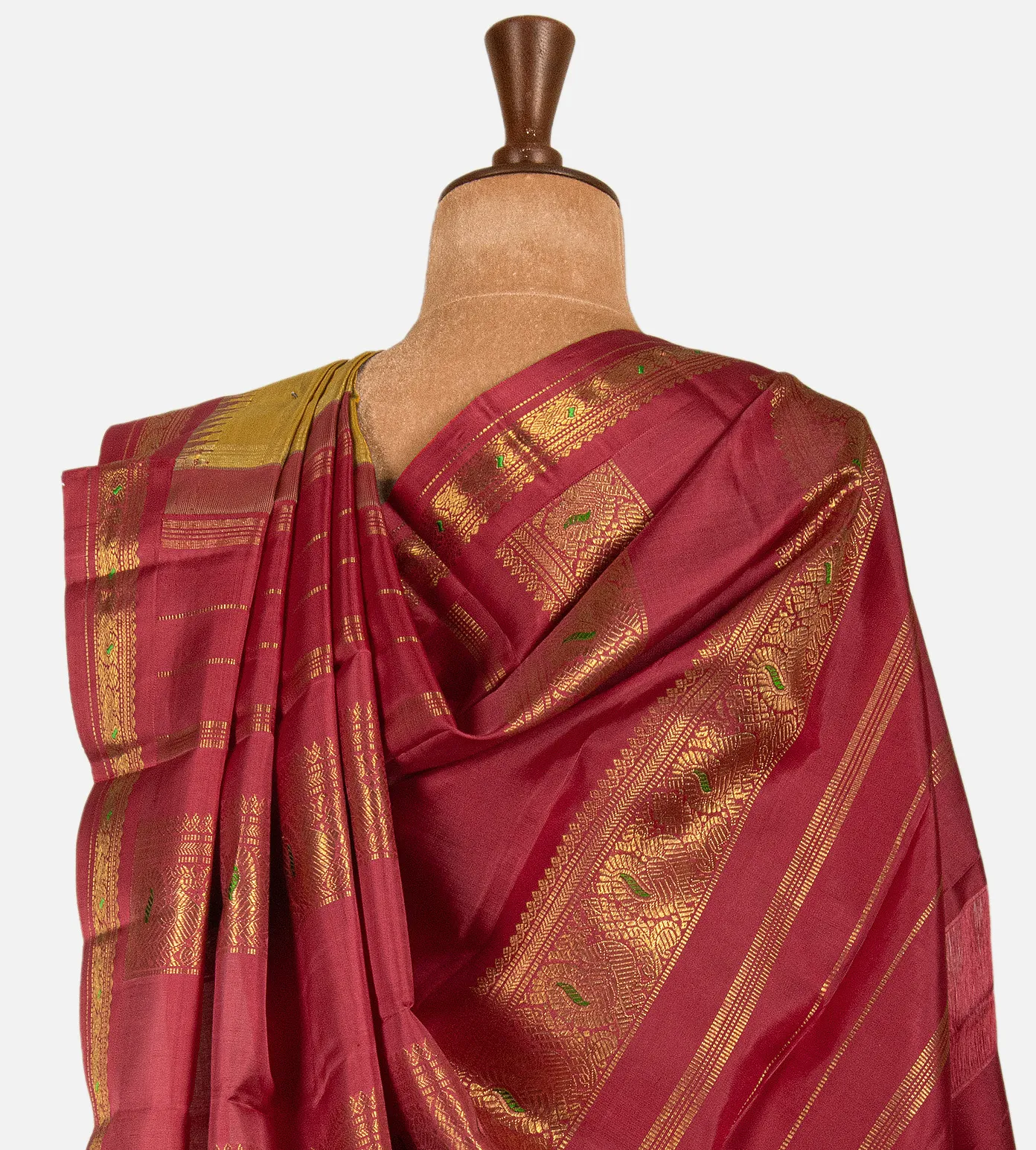 olive-green-kanchipuram-silk-saree-d08116403-c