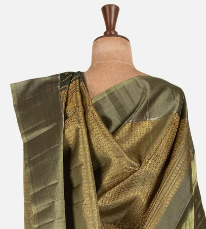 bottle-green-kanchipuram-silk-saree-d05106229-c