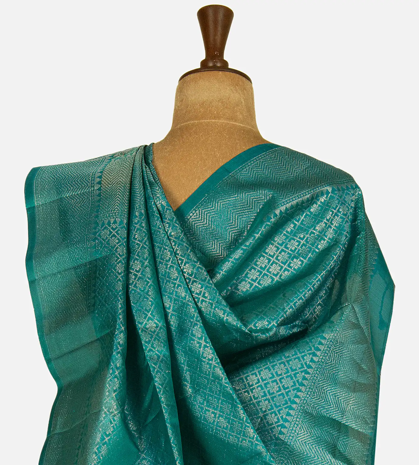 green-soft-silk-saree-d09123742-c