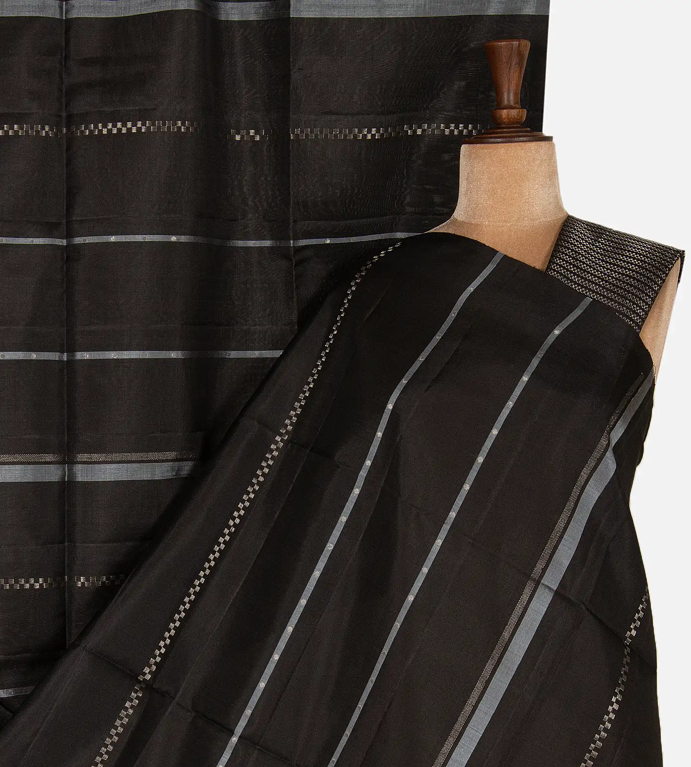 black-soft-silk-saree-d09123919-a