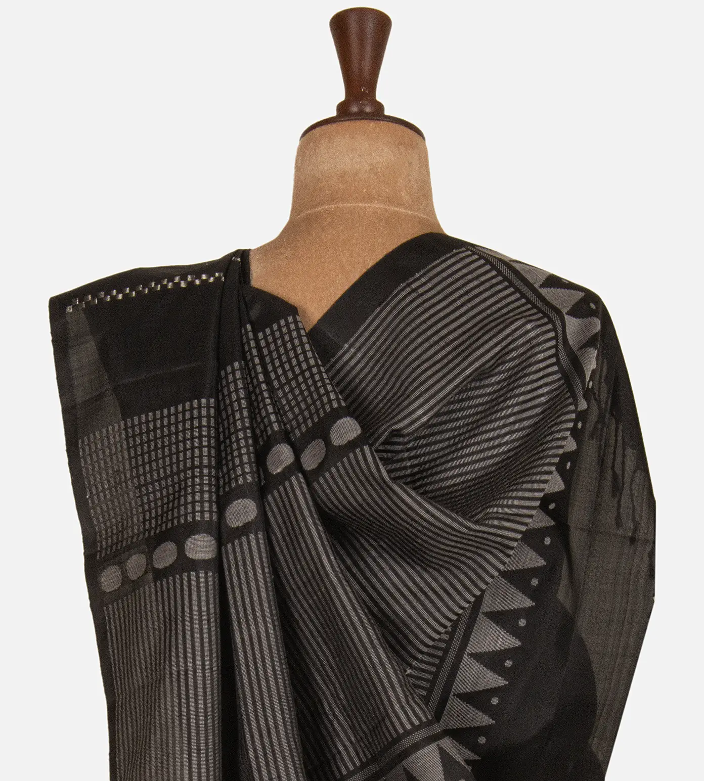 black-soft-silk-saree-d09123919-c