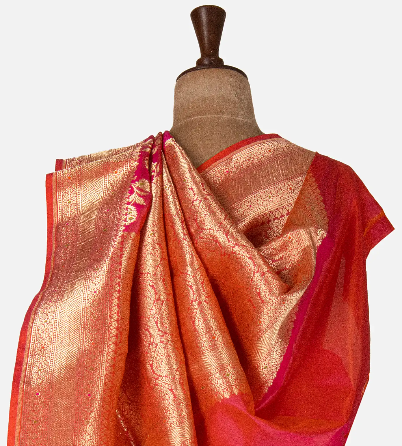 orangish-pink-banarasi-silk-saree-d07113525-c