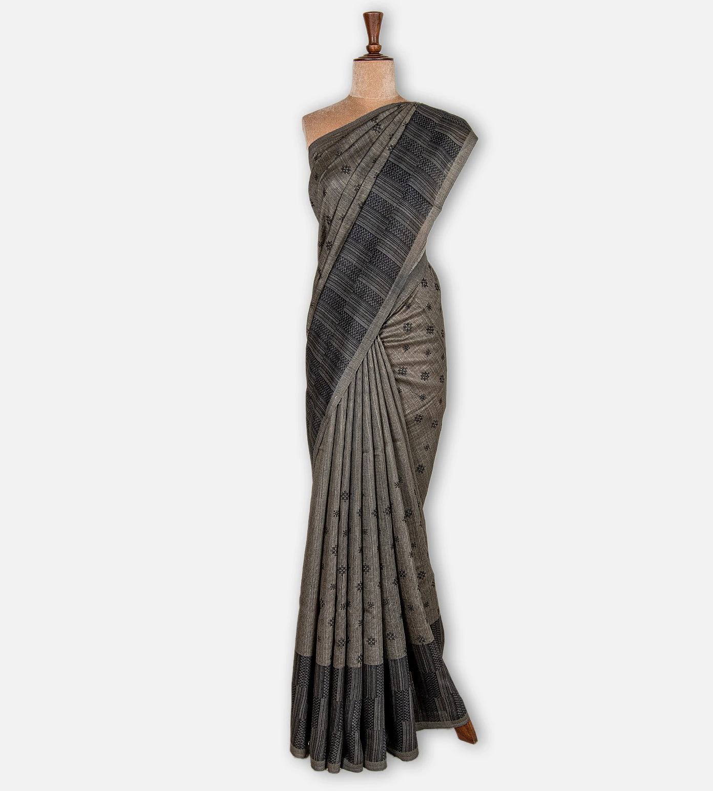 grey-tussar-saree-d09124062-b