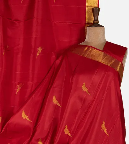 red-kanchipuram-silk-saree-d09128352-a