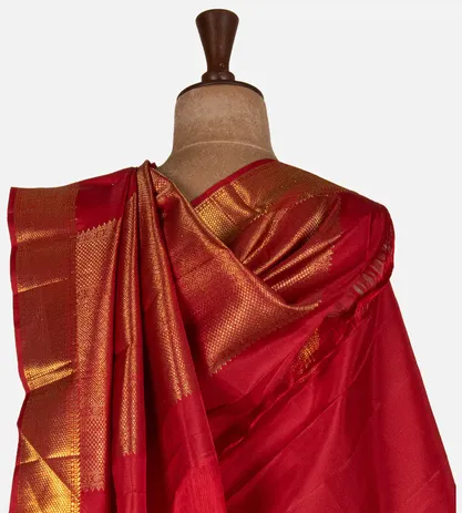 red-kanchipuram-silk-saree-d09128352-c