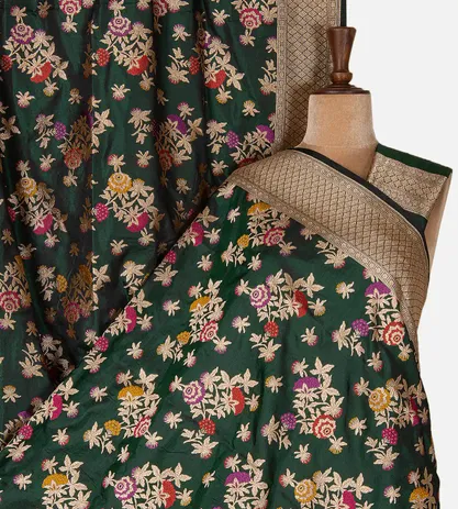 green-banarasi-silk-saree-d09128902-a