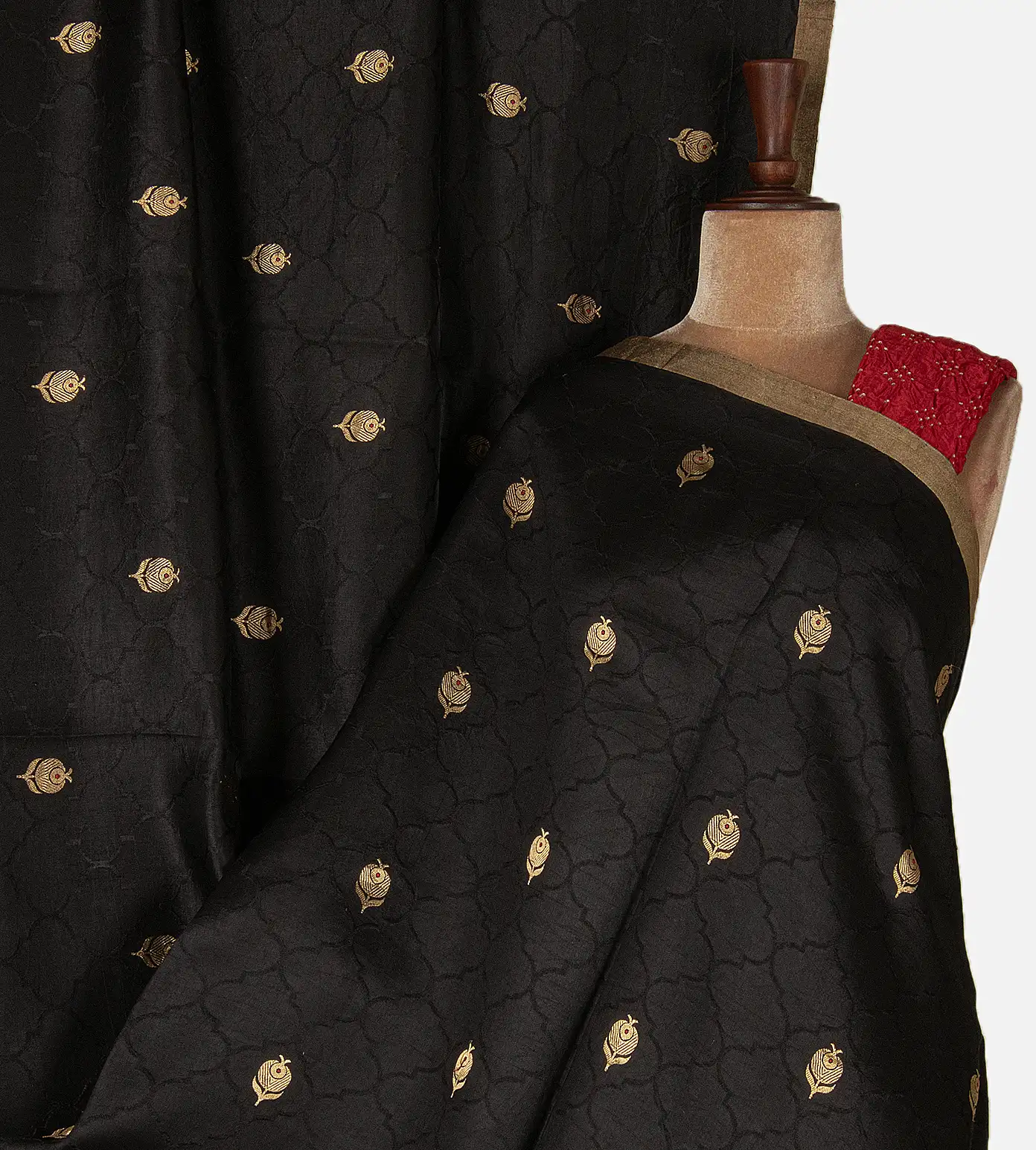 black-banarasi-kattan-silk-saree-d06108672-a
