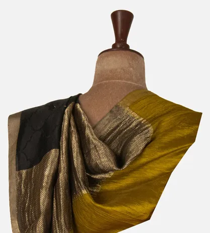black-banarasi-kattan-silk-saree-d06108672-c
