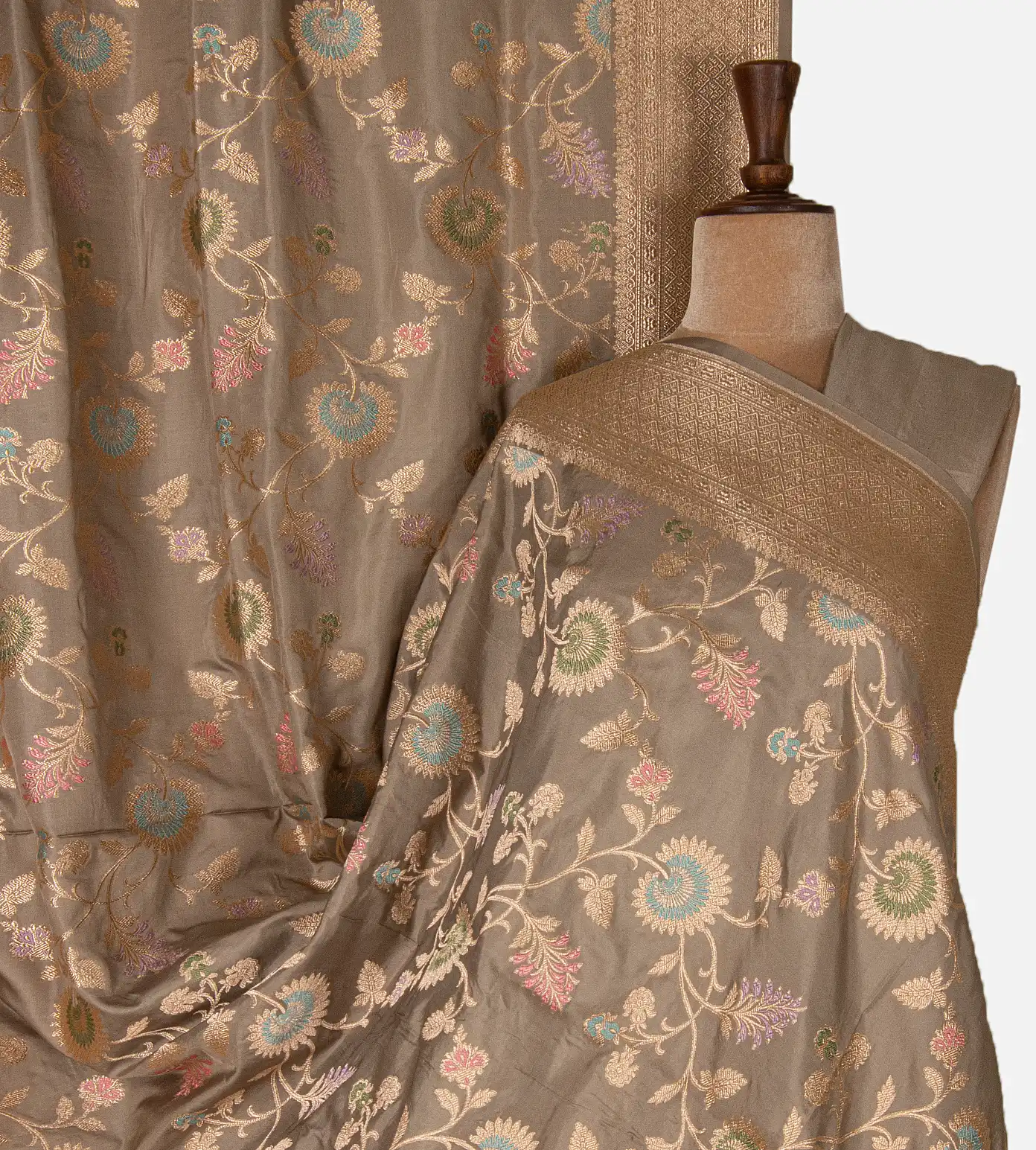 beige-banarasi-silk-saree-d07112513-a