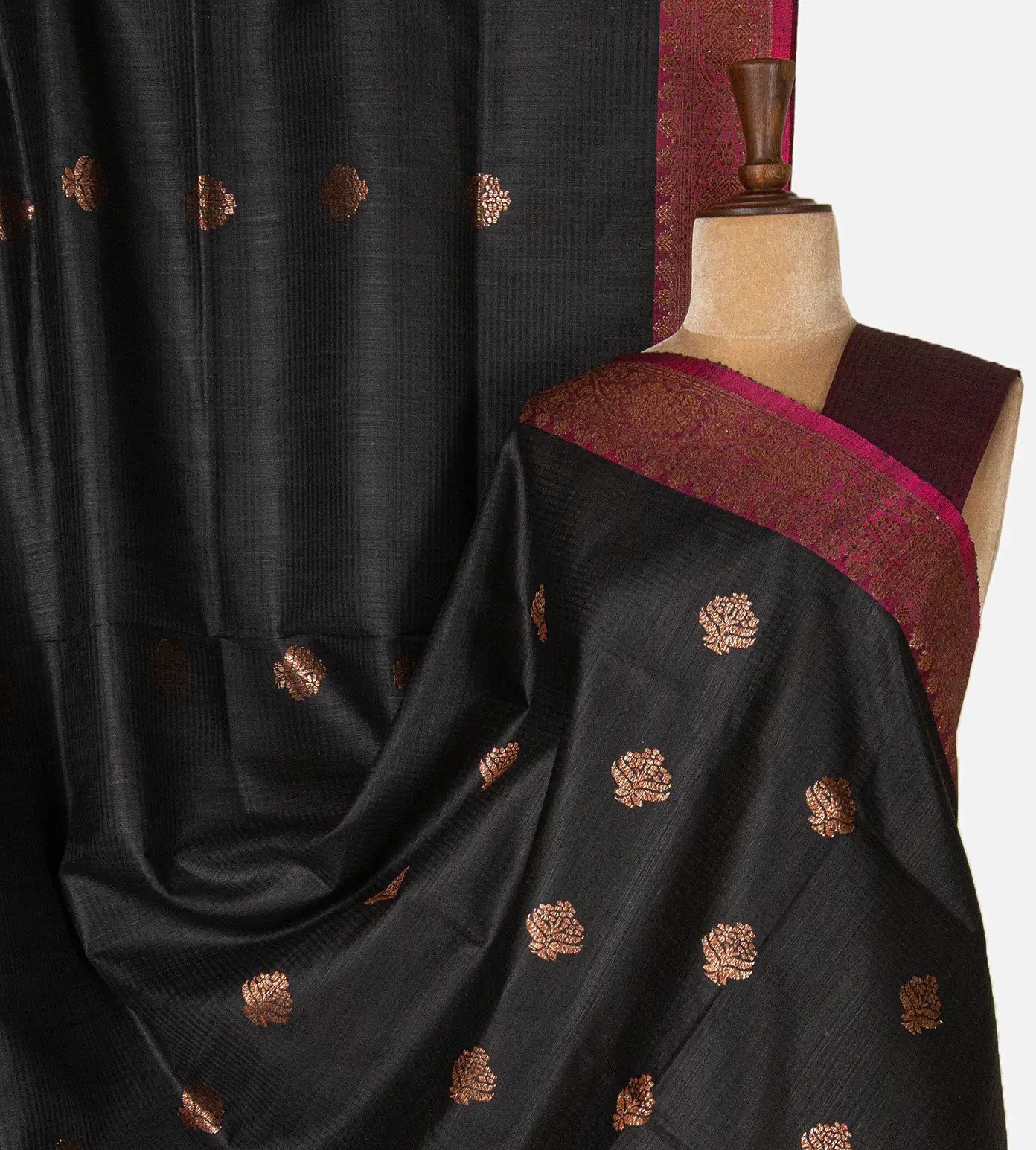 black-banarasi-tussar-saree-d06111106-a