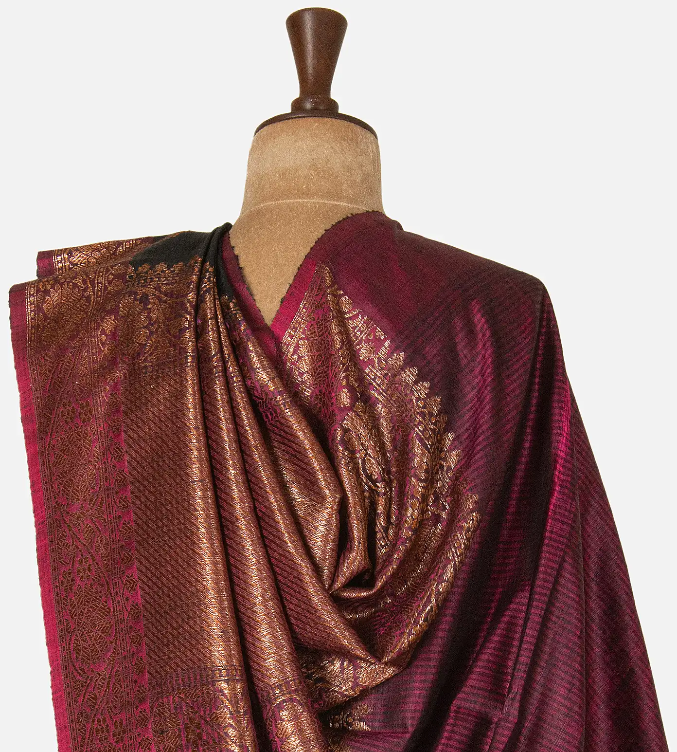 black-banarasi-tussar-saree-d06111106-c