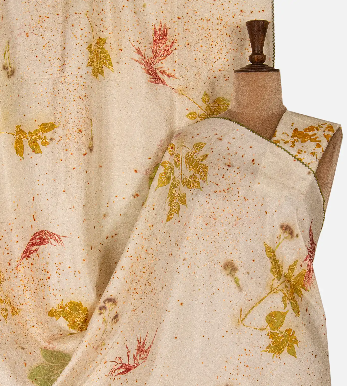 off-white-mulberry-silk-saree-d09124261-a