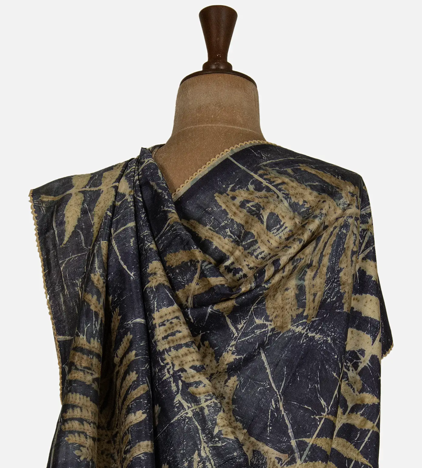 blue-mulberry-silk-saree-d09121811-c