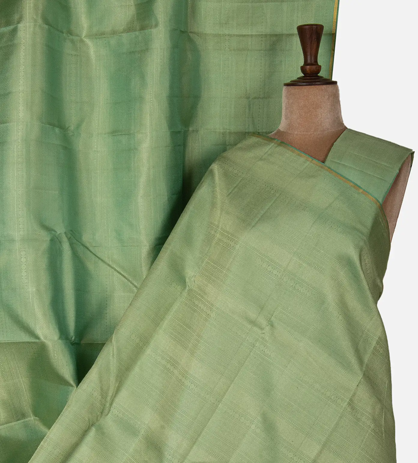 pastel-green-kanchipuram-silk-saree-i-d10130287-a