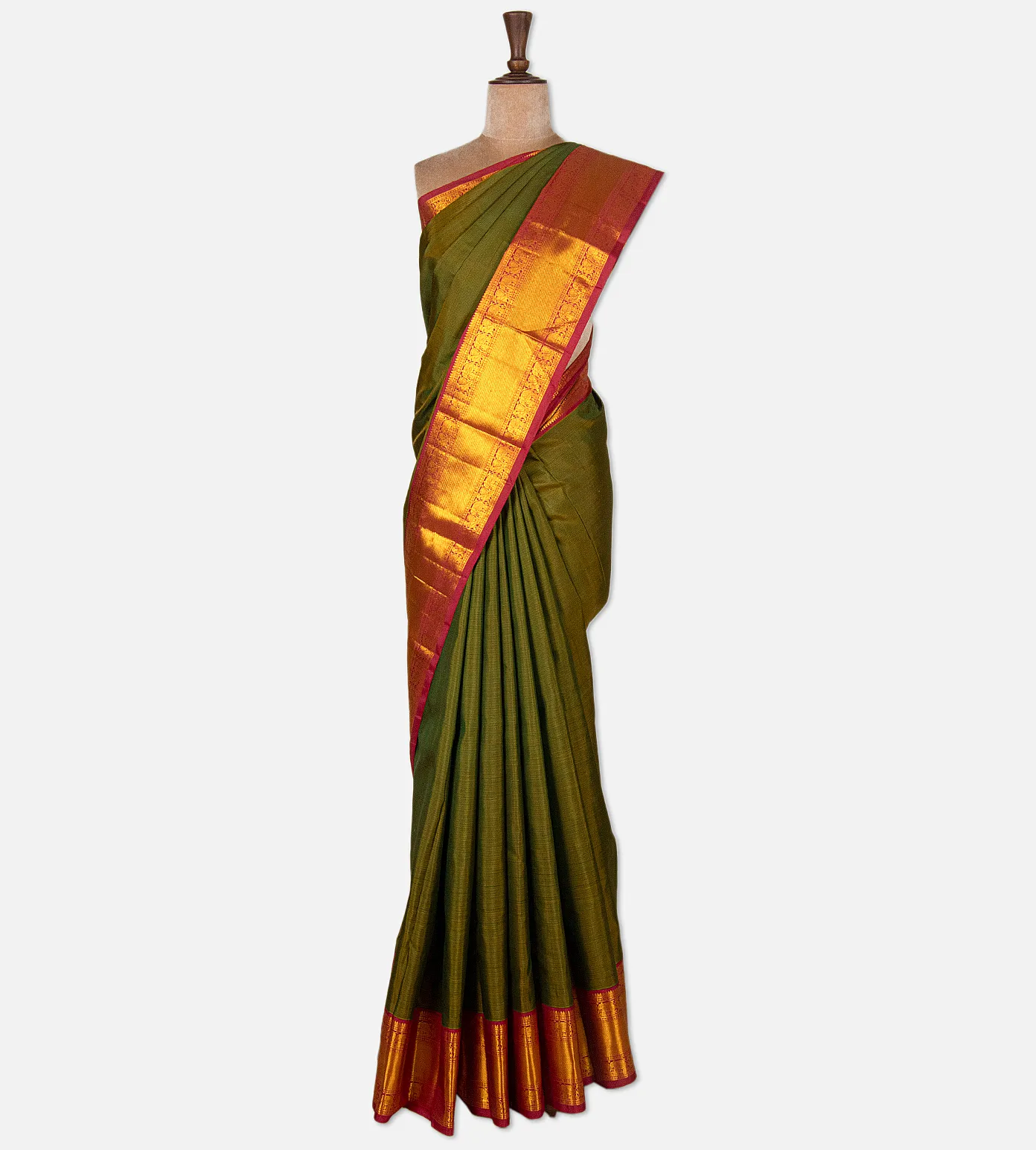 green-kanchipuram-silk-saree-d09123466-b
