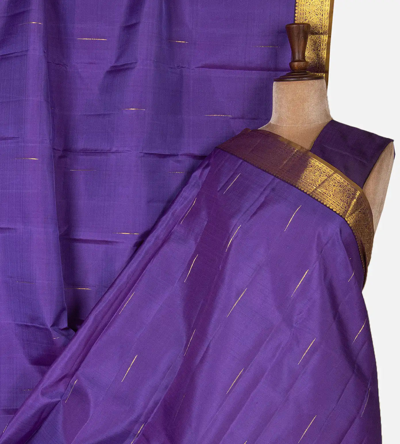 violet-kanchipuram-silk-saree-d10130583-a