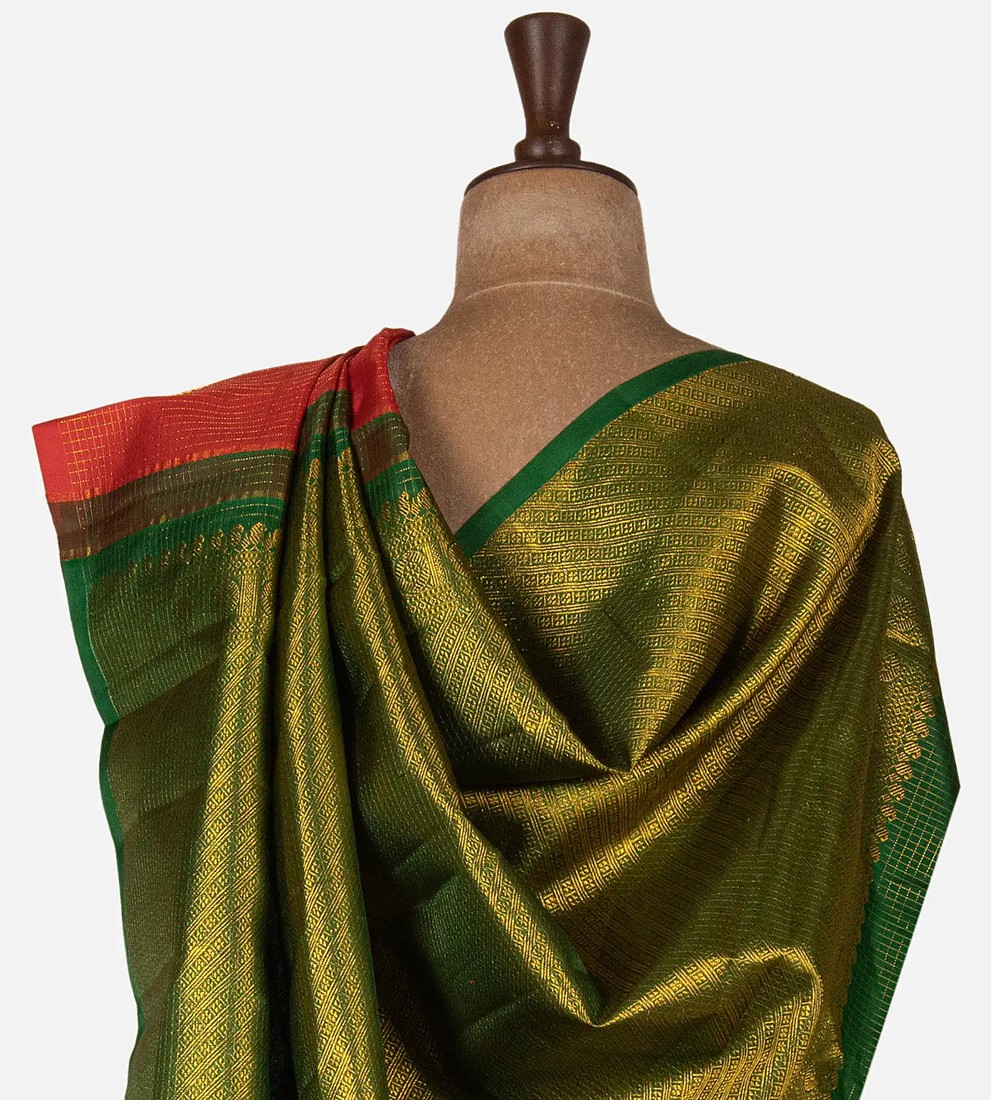 red-kanchipuram-silk-saree-d08117518-c