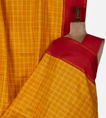 yellow-kanchipuram-silk-saree-d0292534-a