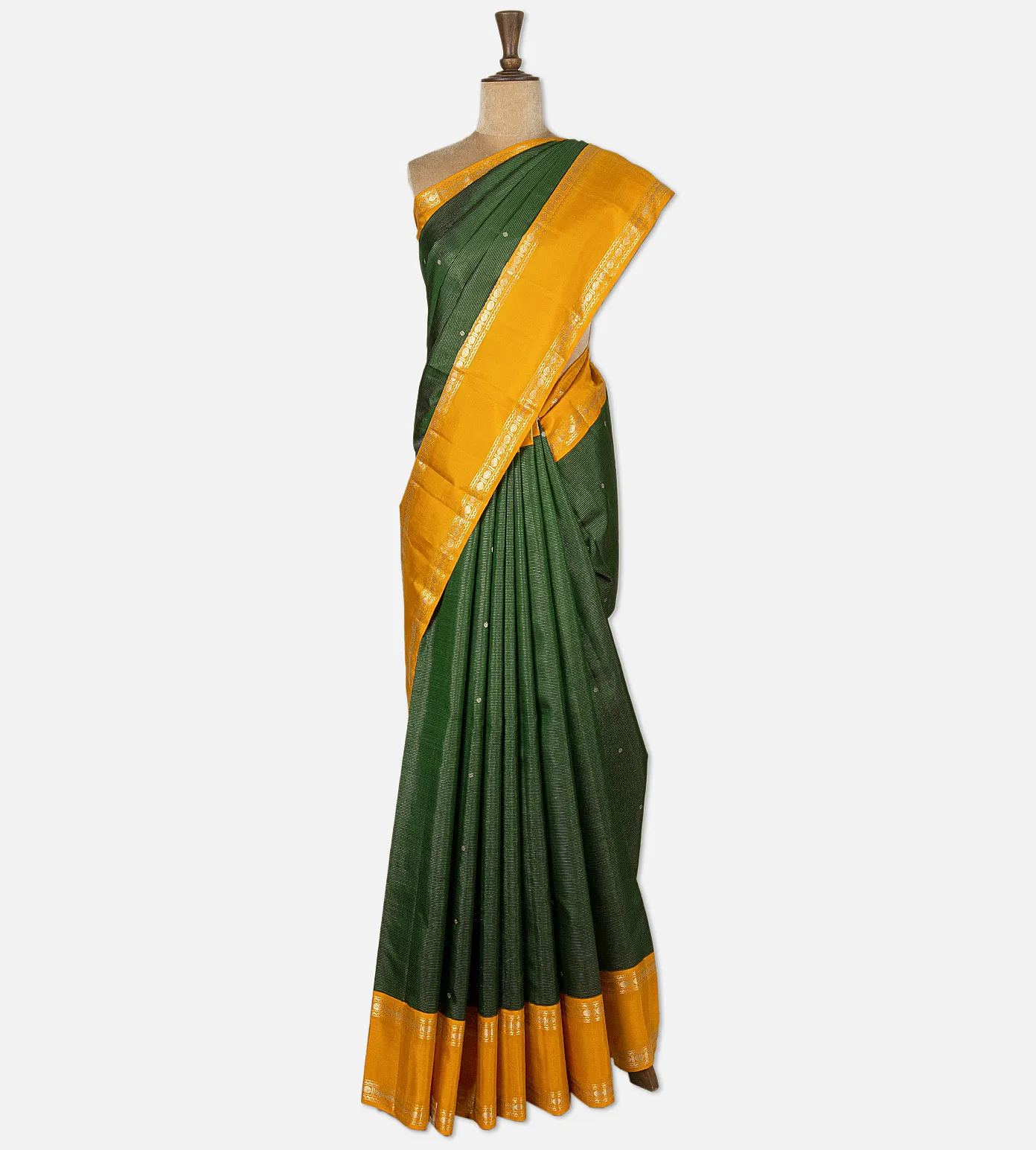 green-kanchipuram-silk-saree-d09124834-b