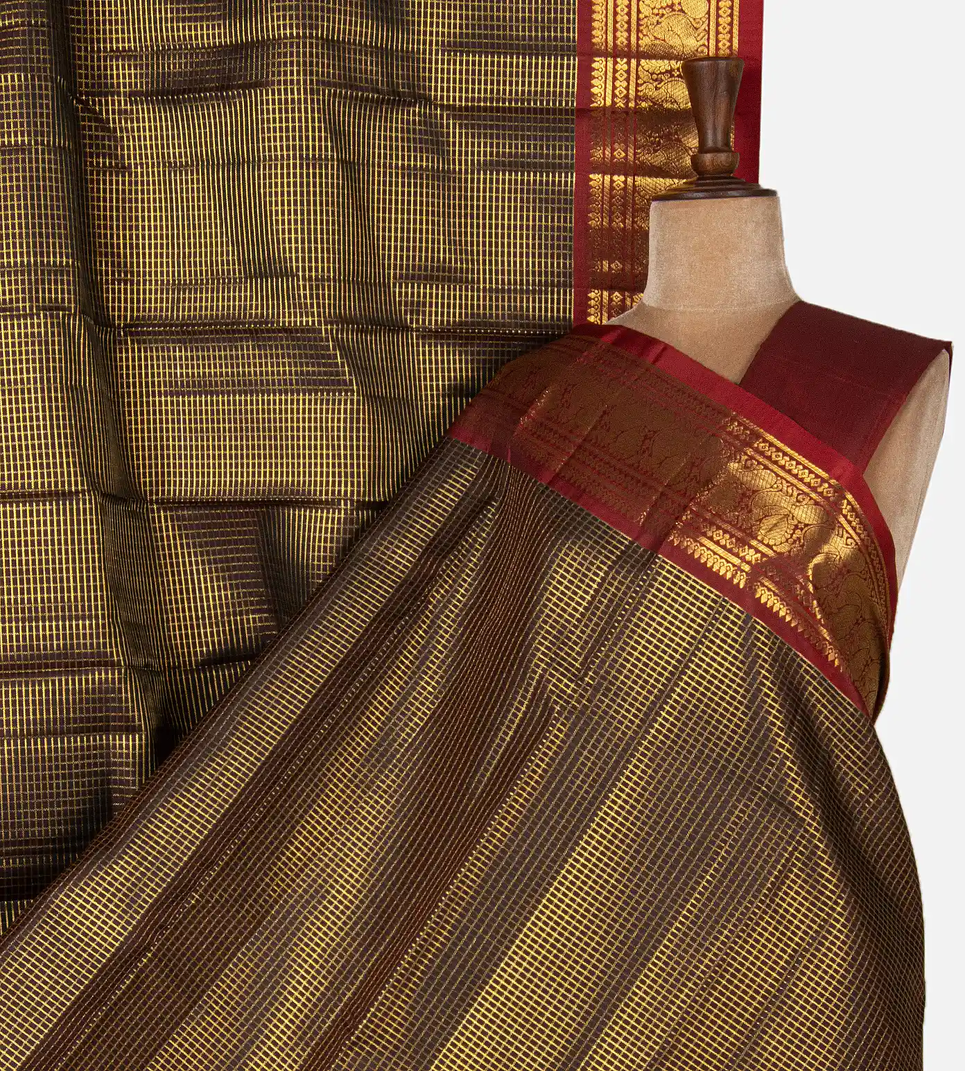 black-kanchipuram-silk-saree-d10132443-a