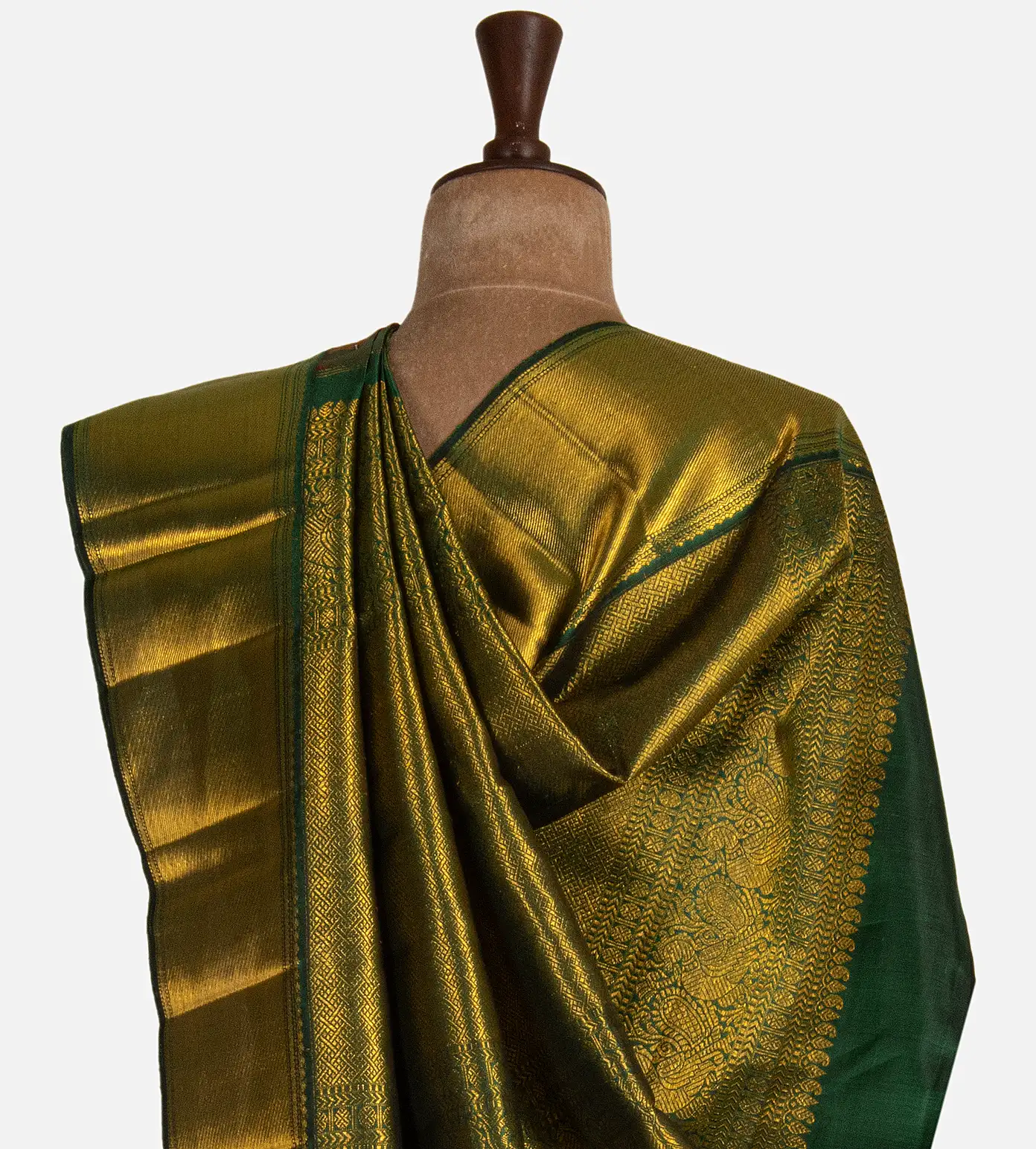 red-kanchipuram-silk-saree-d09122154-c