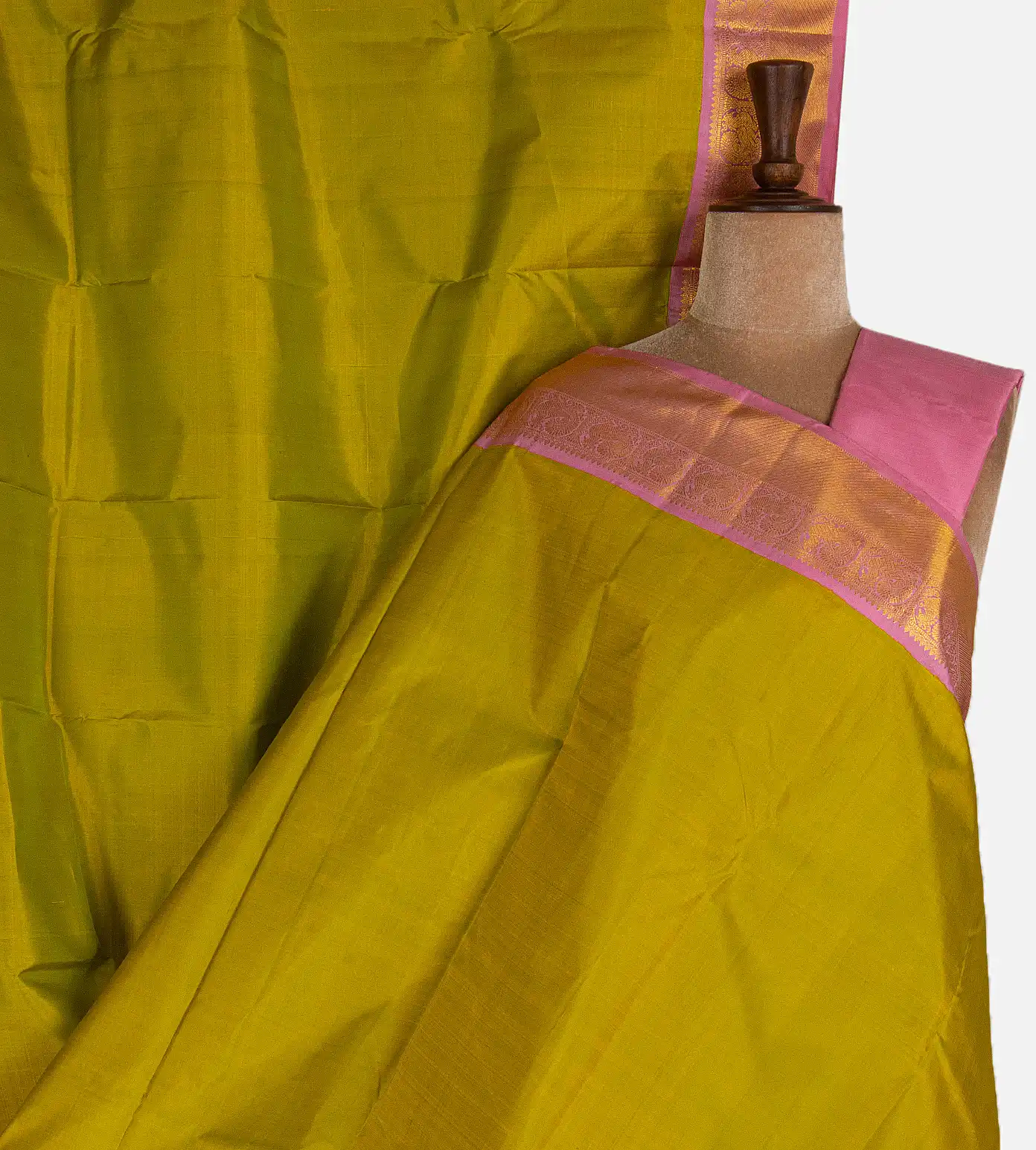 yellow-kanchipuram-silk-saree-d10133090-a