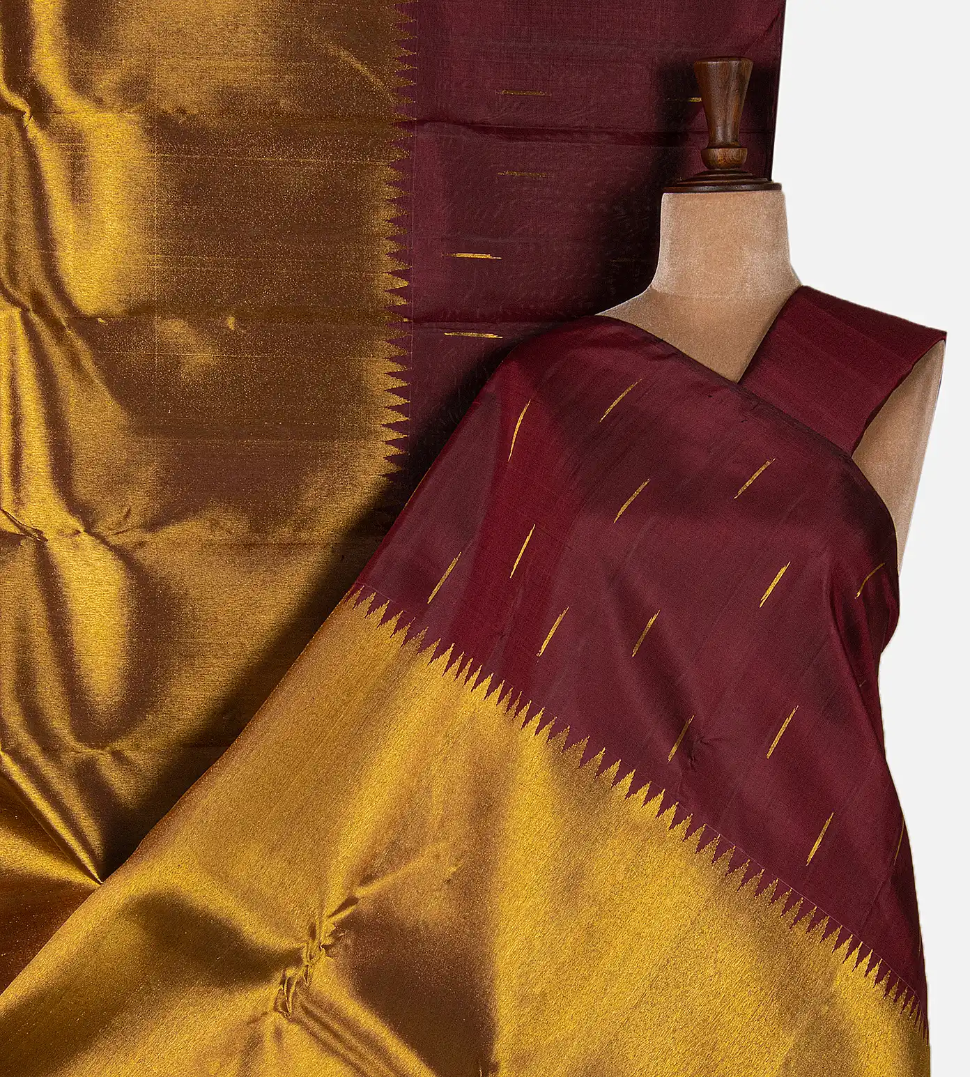 maroon-kanchipuram-silk-saree-d10132566-a