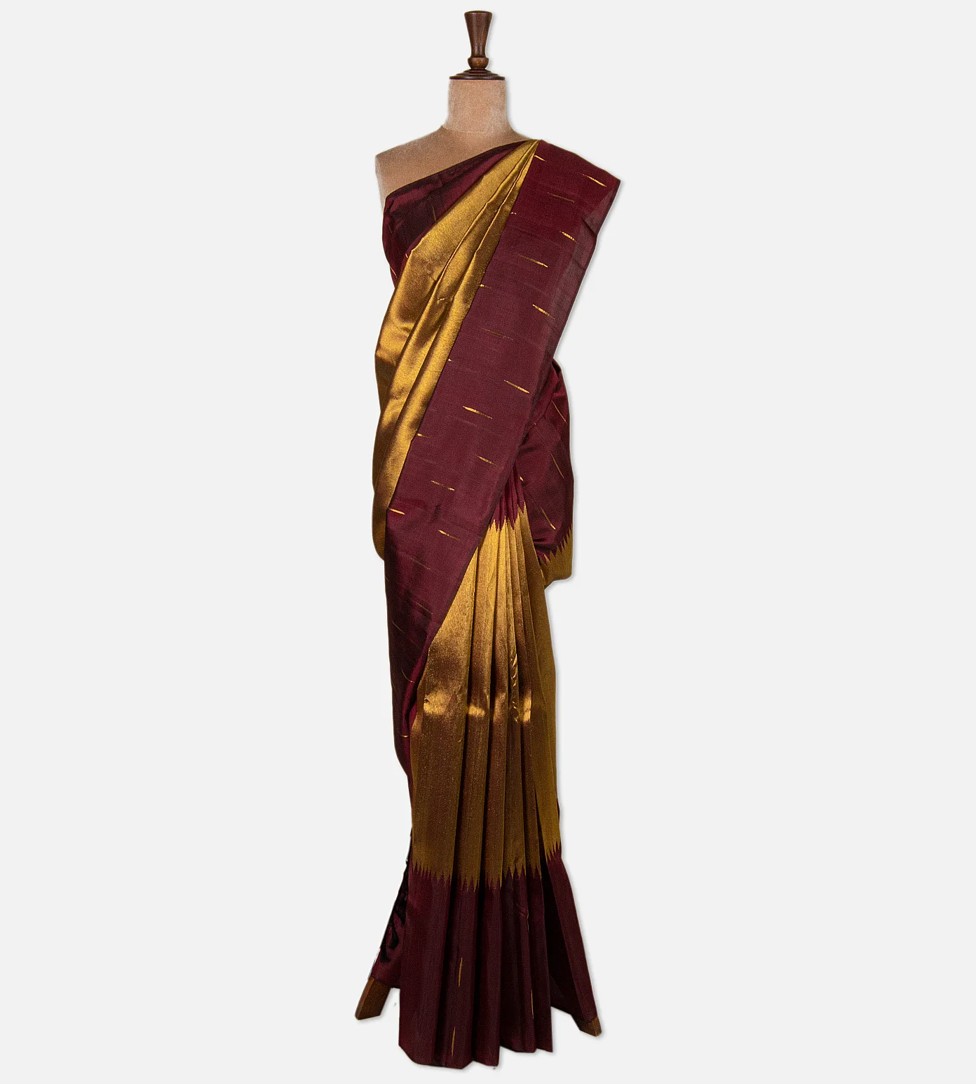 maroon-kanchipuram-silk-saree-d10132566-b