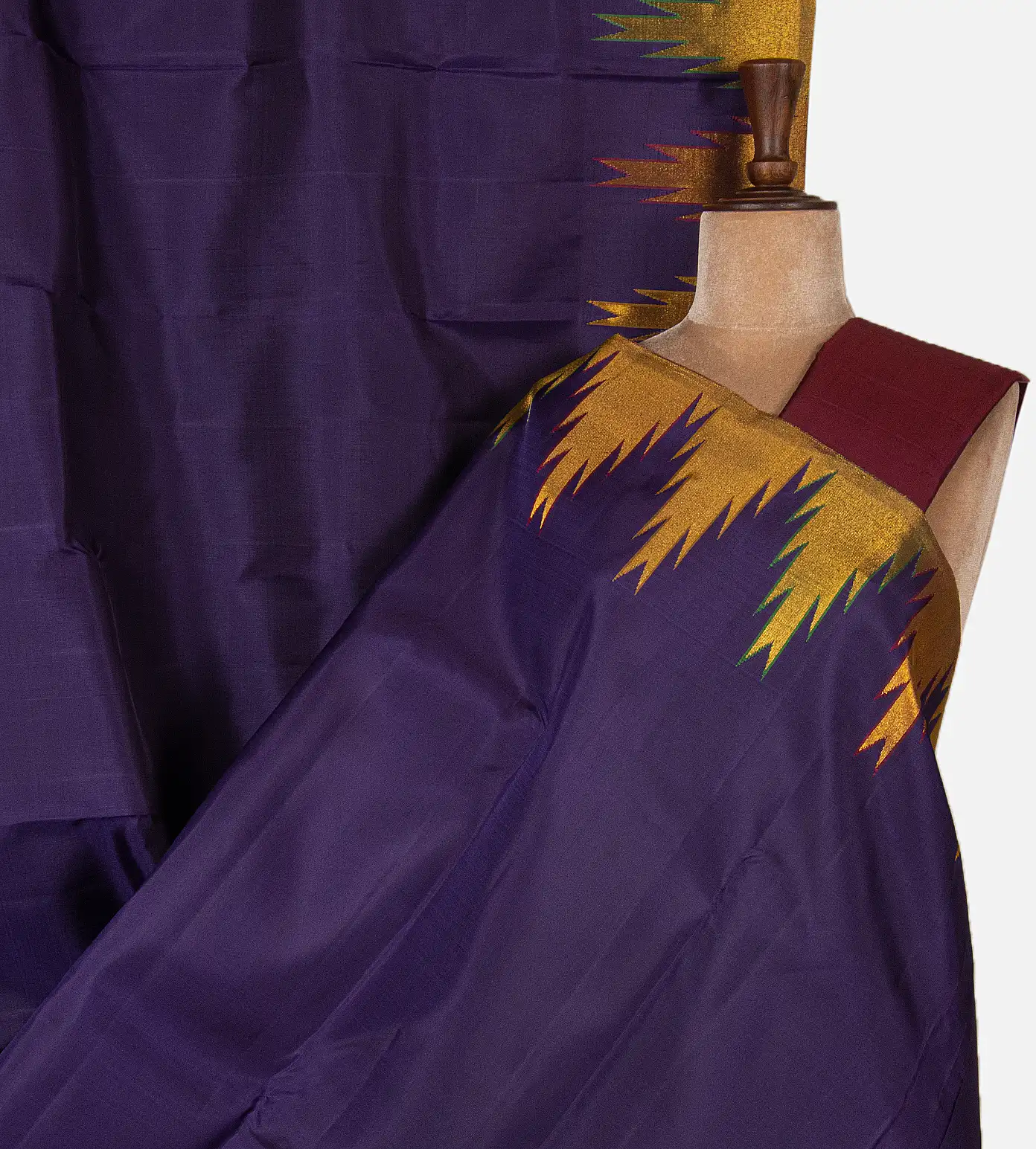 violet-kanchipuram-silk-saree-d09121352-a