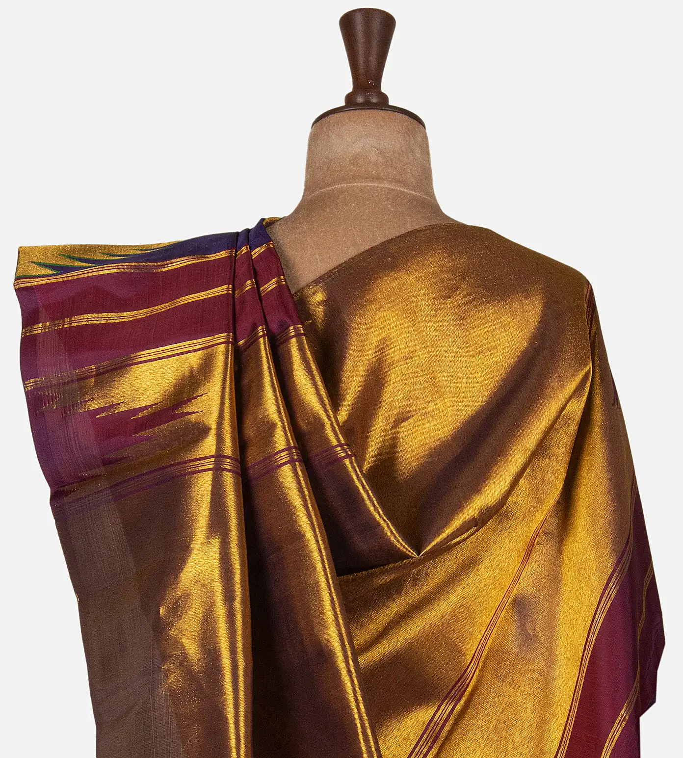 violet-kanchipuram-silk-saree-d09121352-c