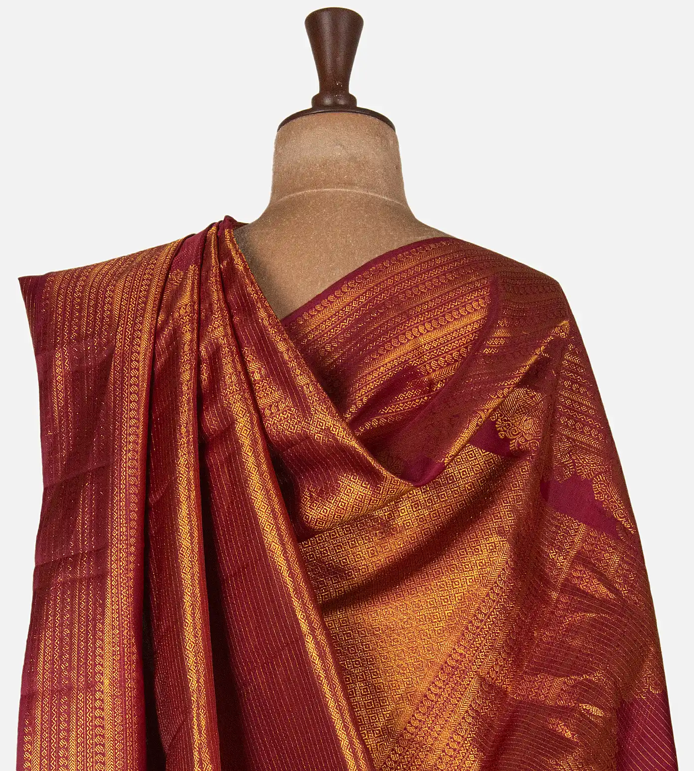 maroon-kanchipuram-silk-saree-d10130070-c