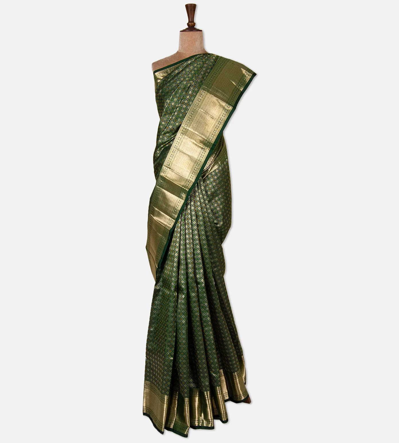 green-kanchipuram-silk-saree-d08119903-b
