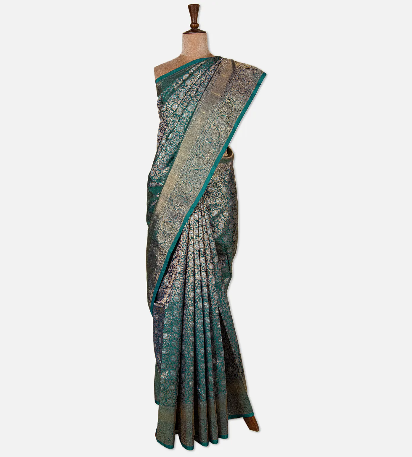 peacock-blue-kanchipuram-silk-saree-d08119907-b