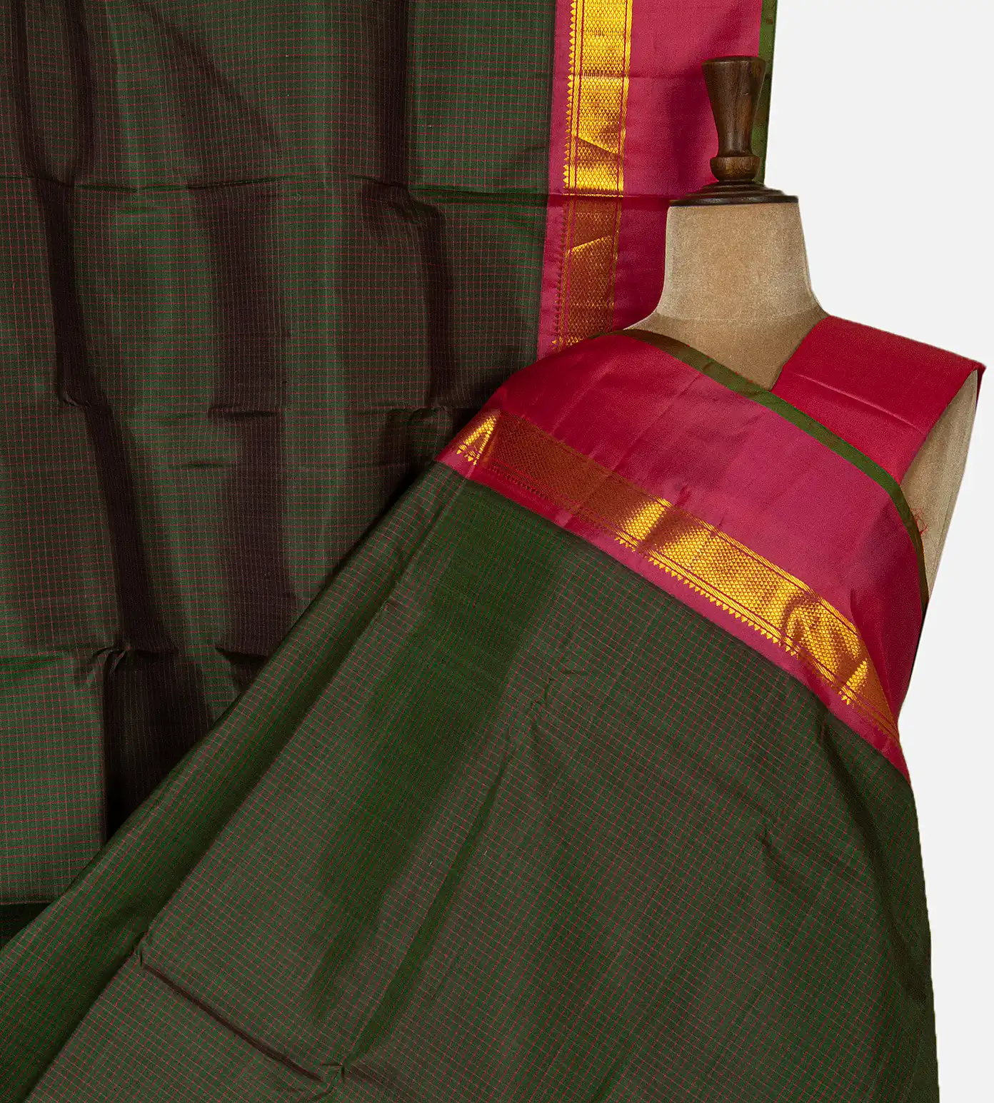green-kanchipuram-silk-saree-d10131946-a