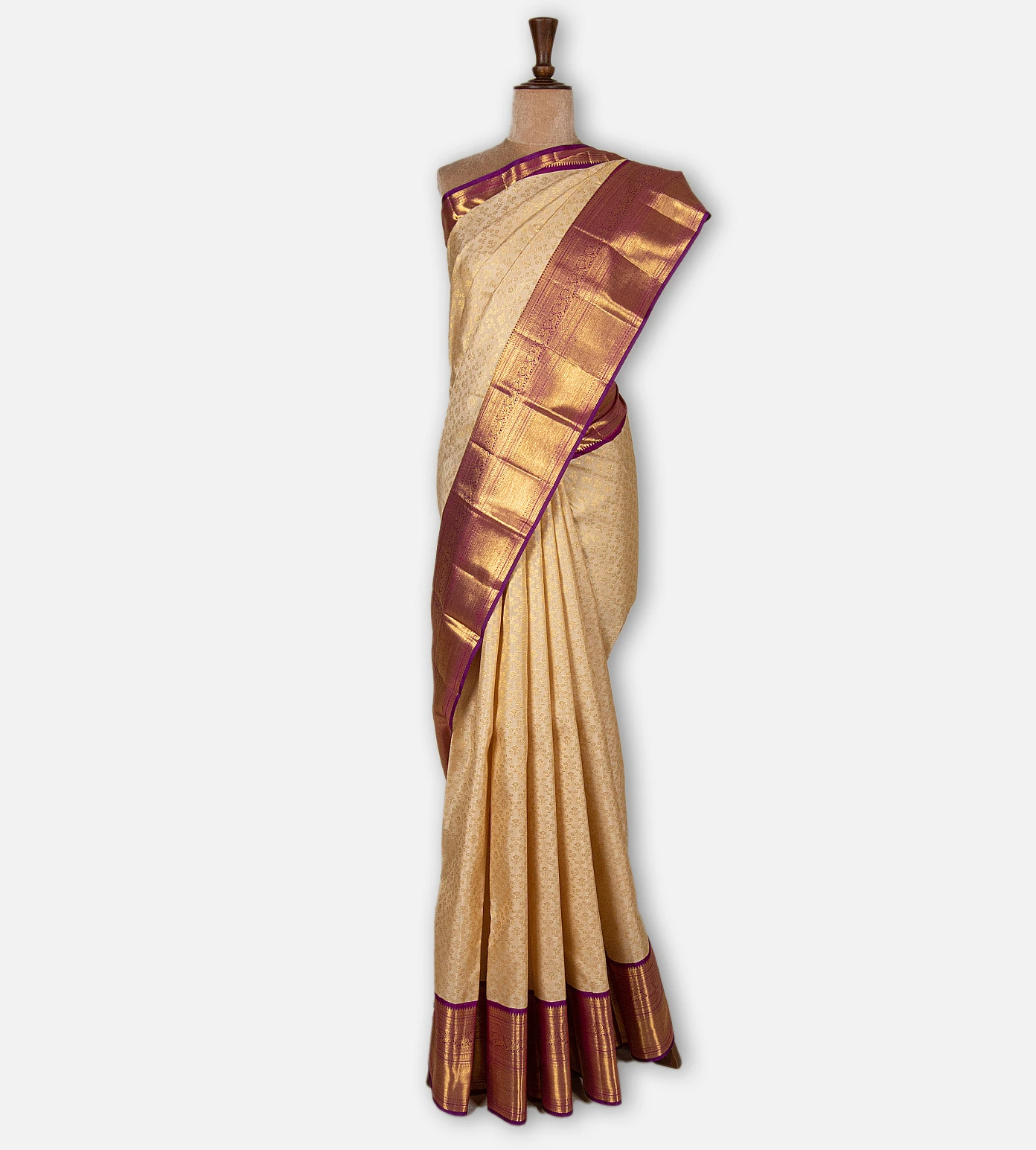 light-beige-kanchipuram-silk-saree-d10130869-b