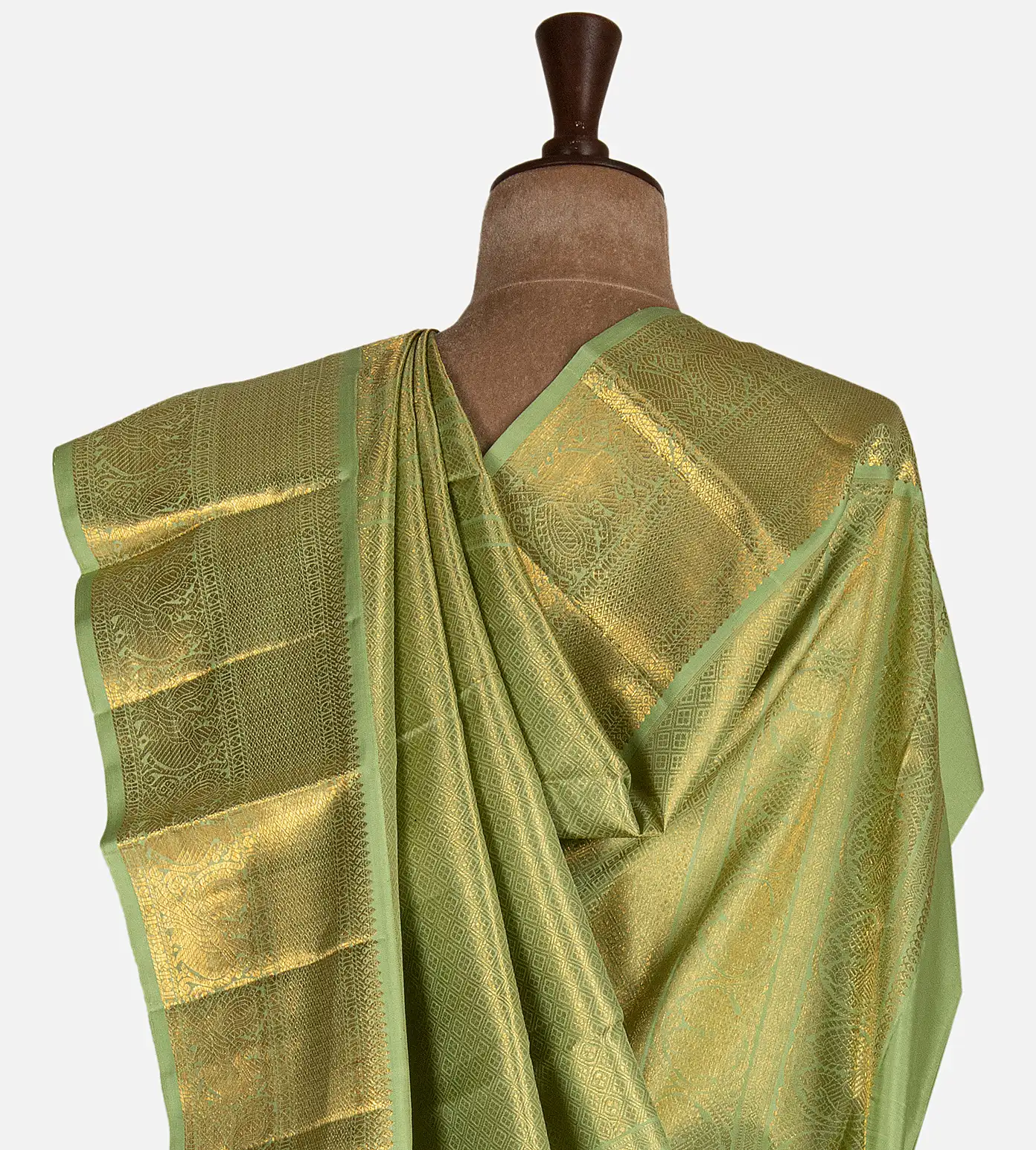 green-kanchipuram-silk-saree-c0964210-c