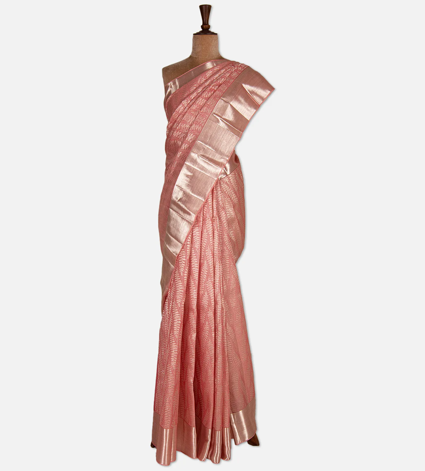 salmon-pink-kanchipuram-silk-saree-d09128931-b