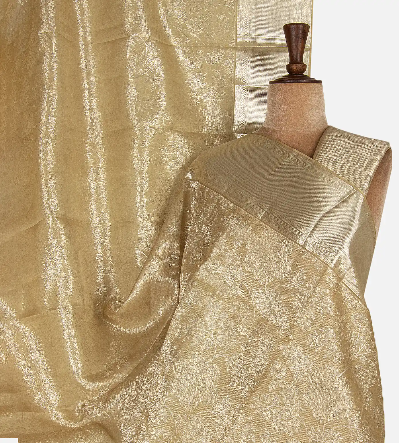 beige-kanchipuram-silk-saree-d09128937-a