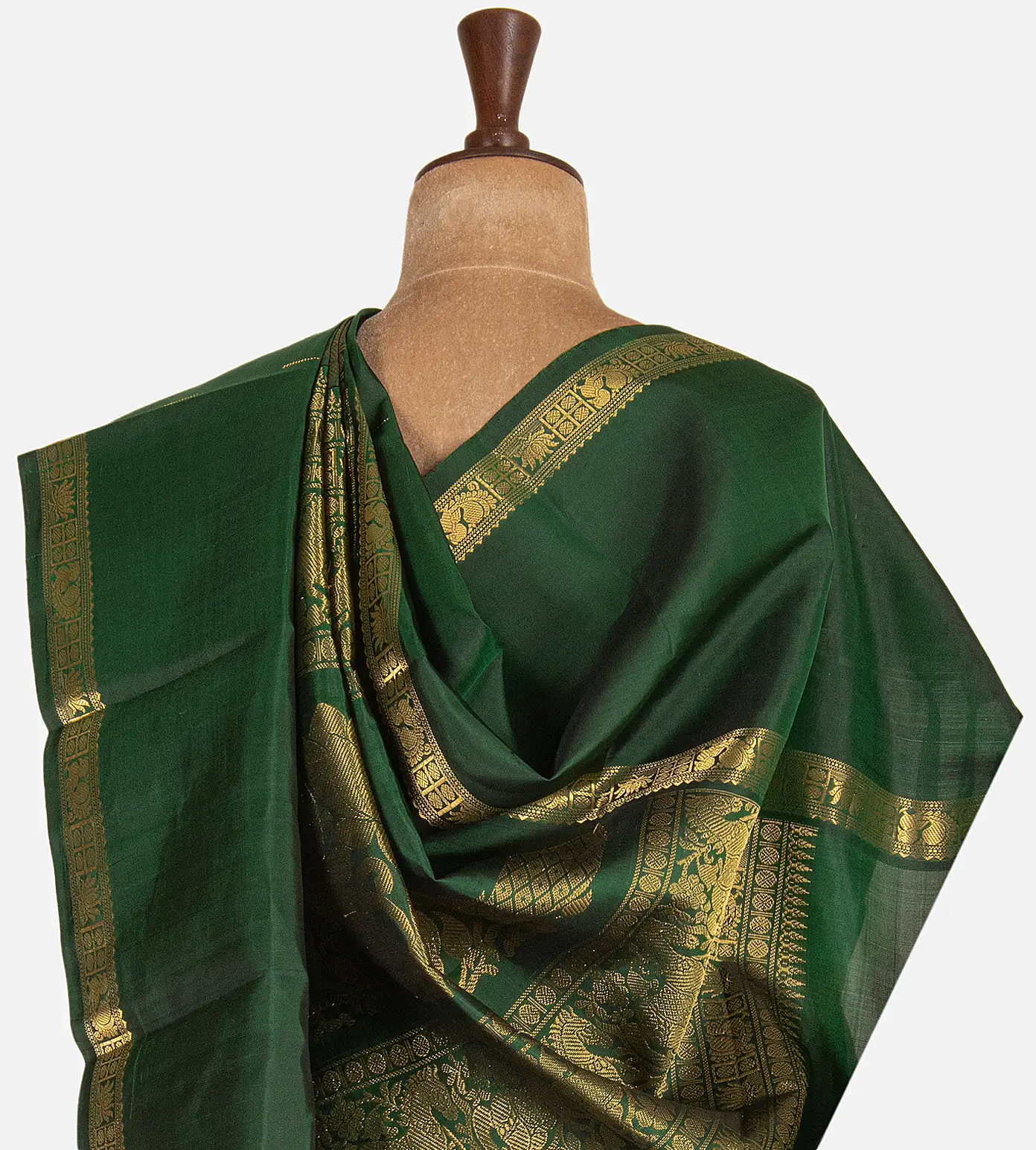 green-kanchipuram-silk-saree-d10133205-c