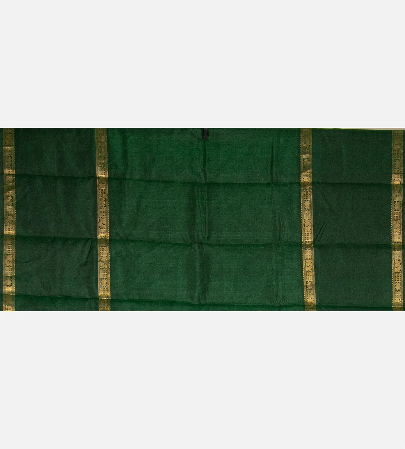 green-kanchipuram-silk-saree-d10133205-d