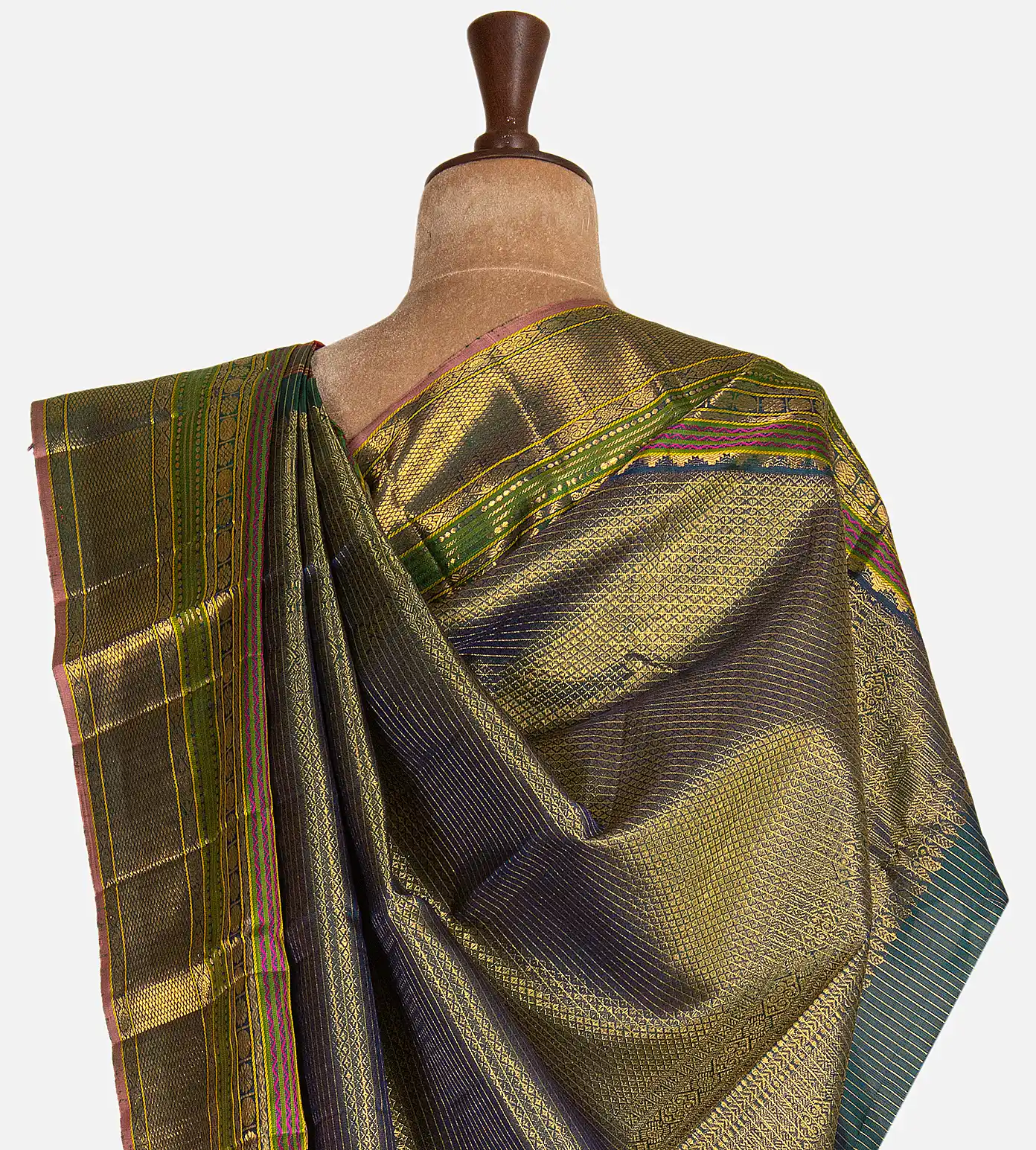 red-kanchipuram-silk-saree-d05107489-c