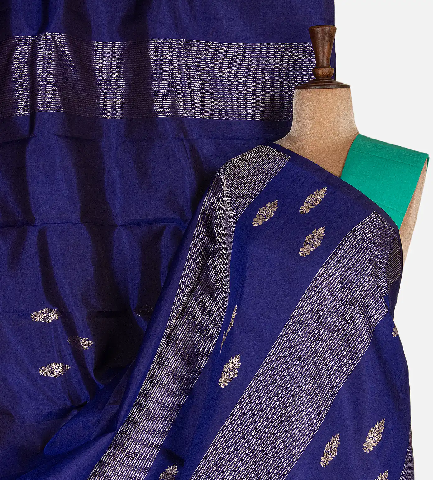 blue-kanchipuram-silk-saree-d10133088-a