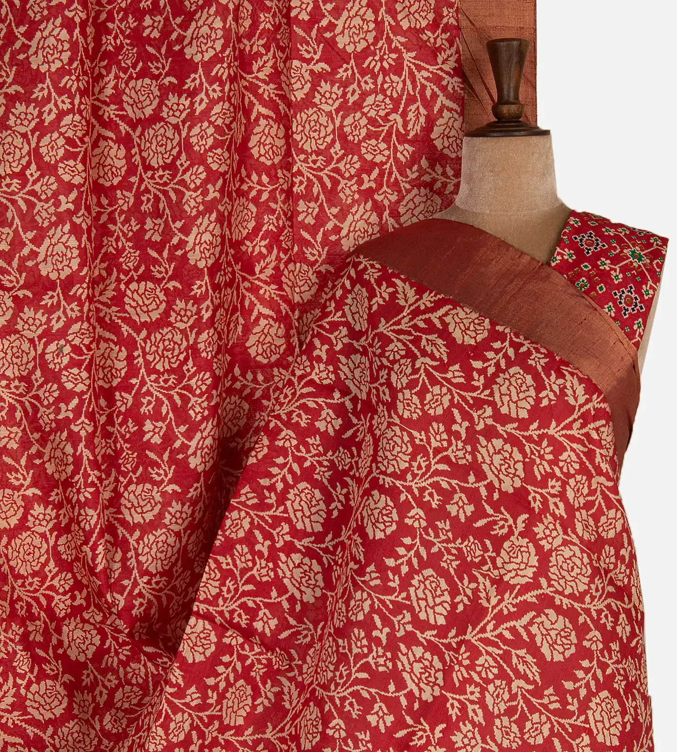 red-raw-silk-saree-d11134688-a