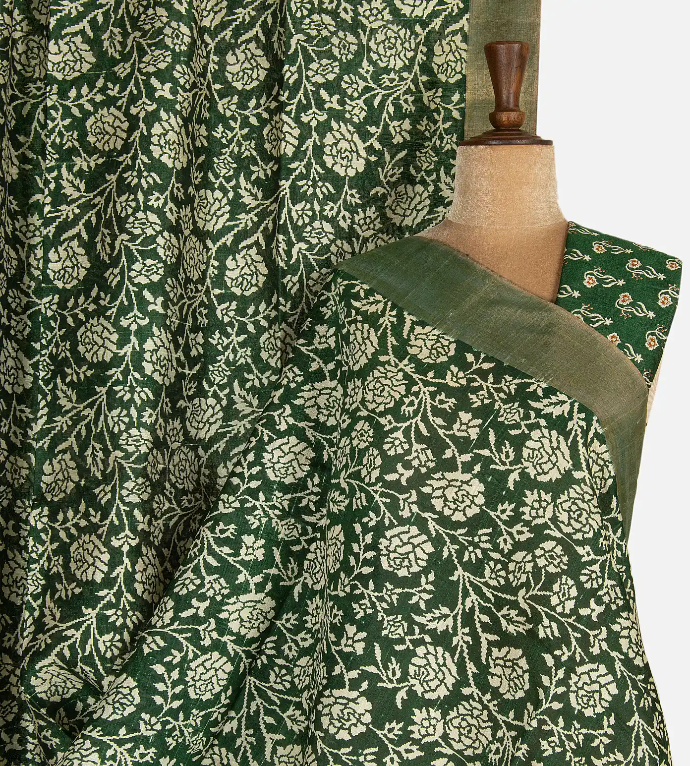 green-raw-silk-saree-d11134689-a