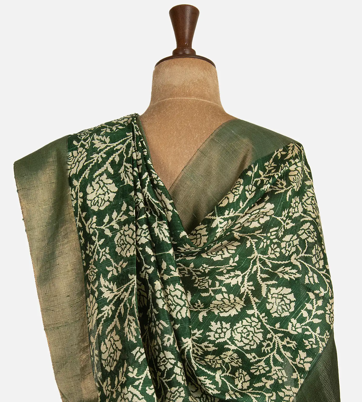 green-raw-silk-saree-d11134689-c