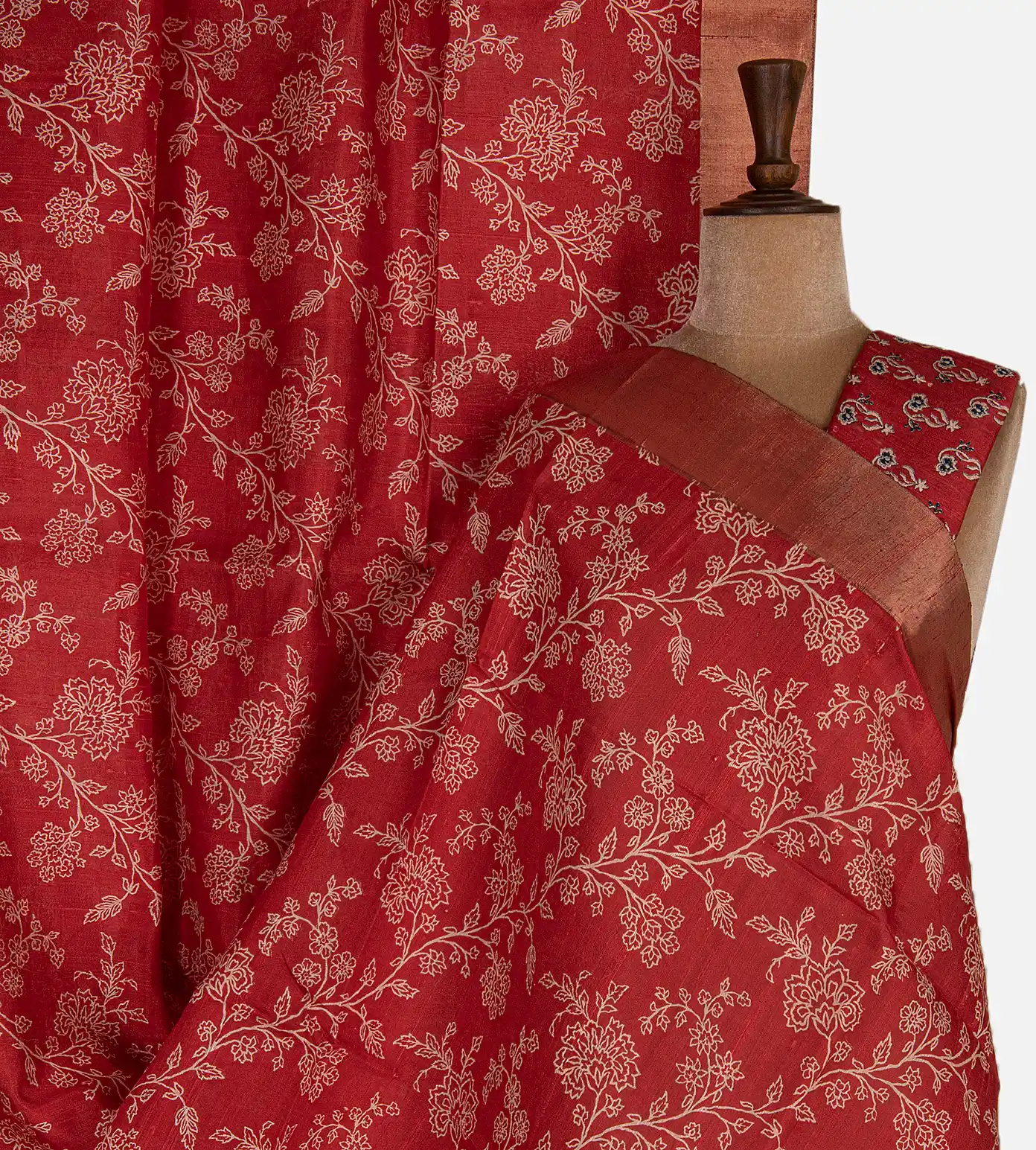 red-raw-silk-saree-d11134690-a