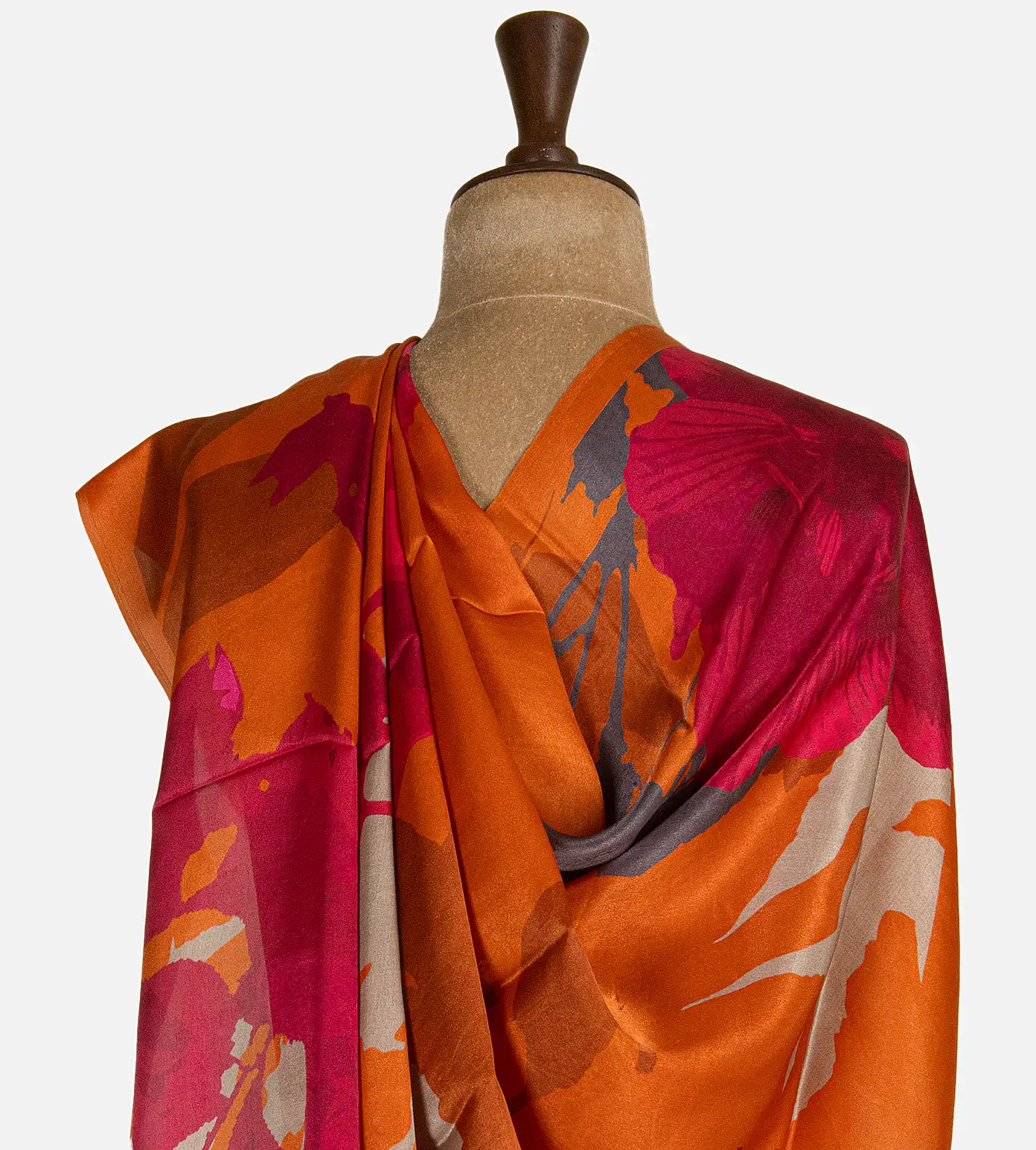 orange-satin-crepe-d11134981-c